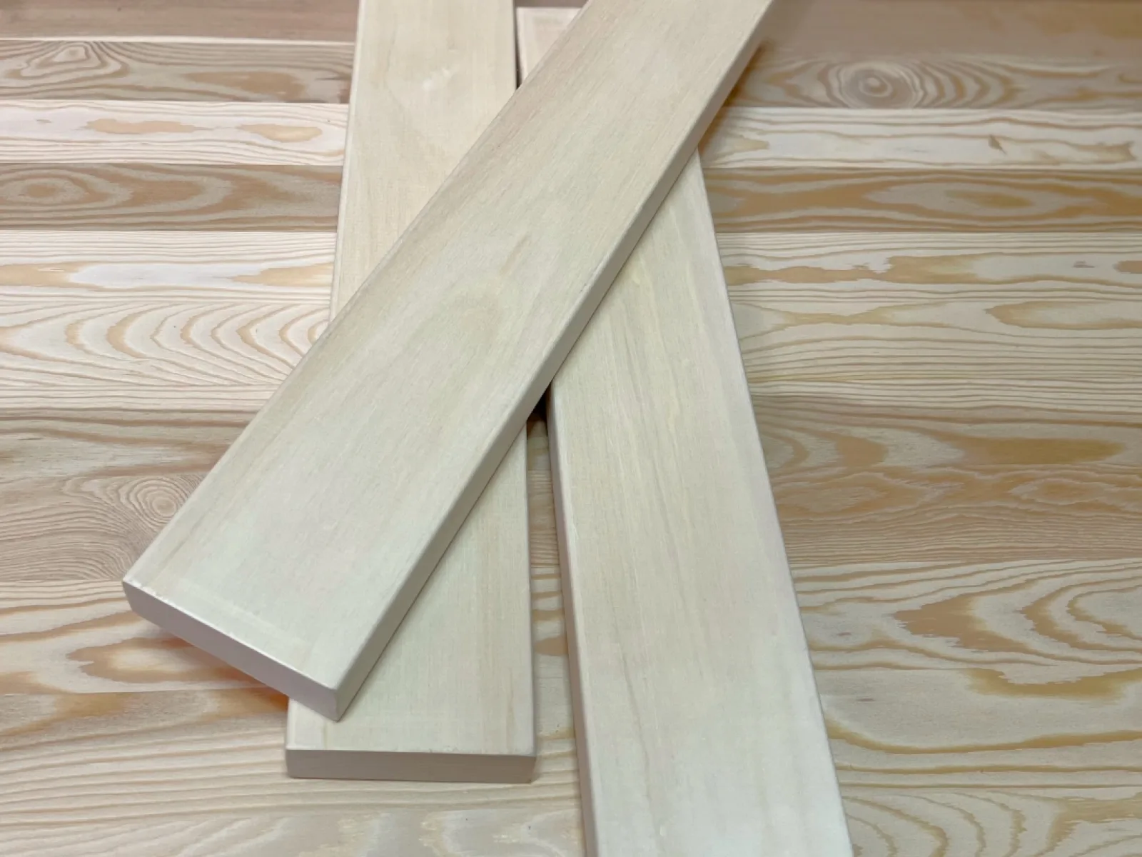Полок из осины 27 x 90 x 2000 мм, класс Экстра