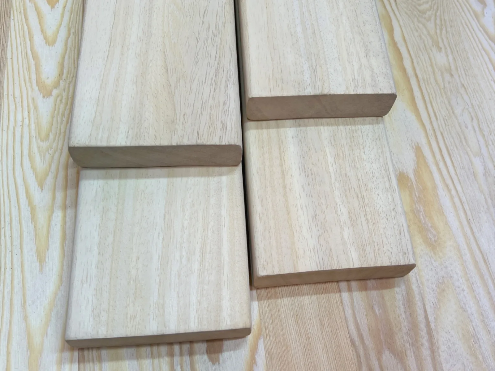 Полок из абаша 28 x 95 x 2000 мм, класс Экстра, Азия