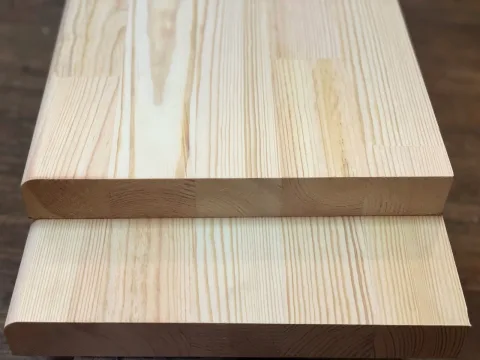 Ступень из сосны 40 x 400 x 1000 мм, «Сращенная», класс Экстра